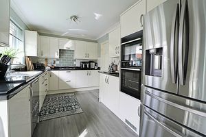 Kitchen- click for photo gallery